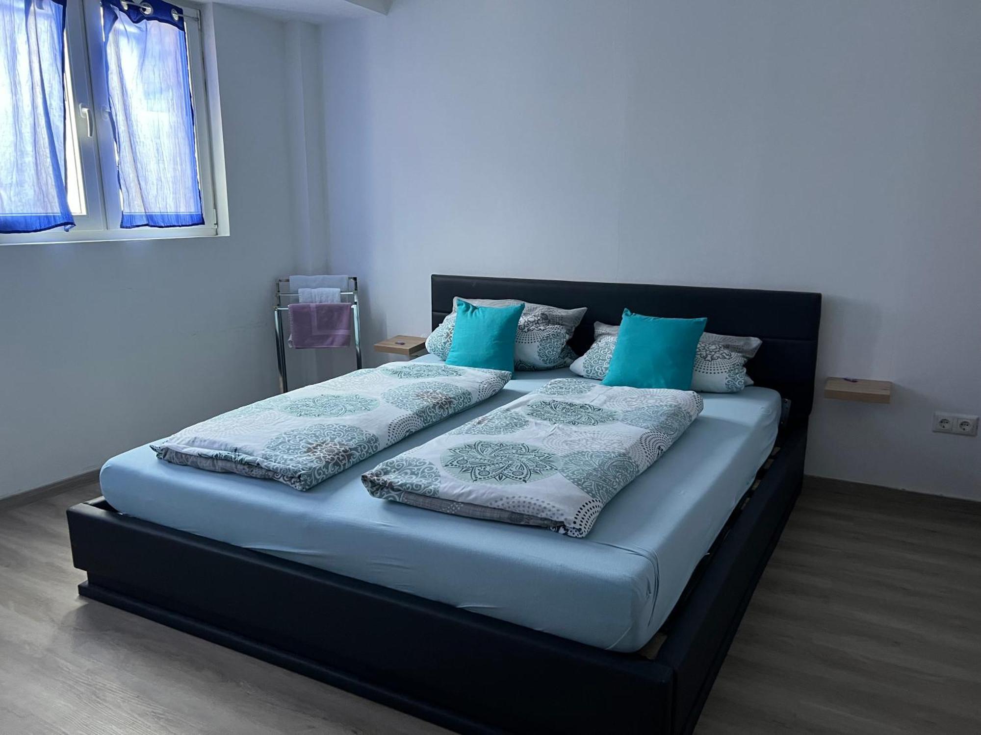 Apartments Und Zimmer Vettweiss エクステリア 写真