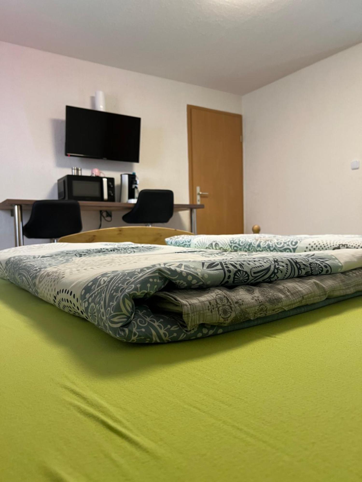 Apartments Und Zimmer Vettweiss エクステリア 写真
